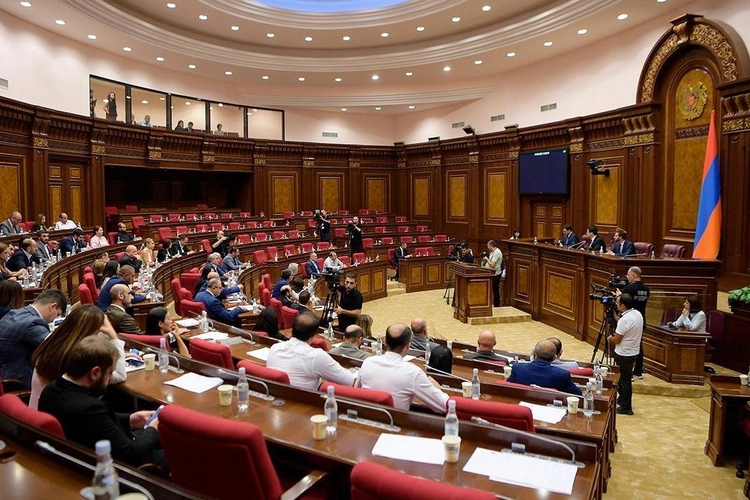 Pashinyan Wins Election but Lacks Majority, Heightening Tensions with Azerbaijan