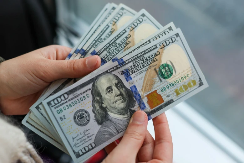 US Dollar and Euro Exchange Rates Rise in Armenia