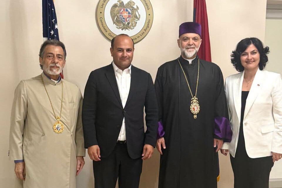 Ambassador Engages with Armenian Church Leaders in Los Angeles