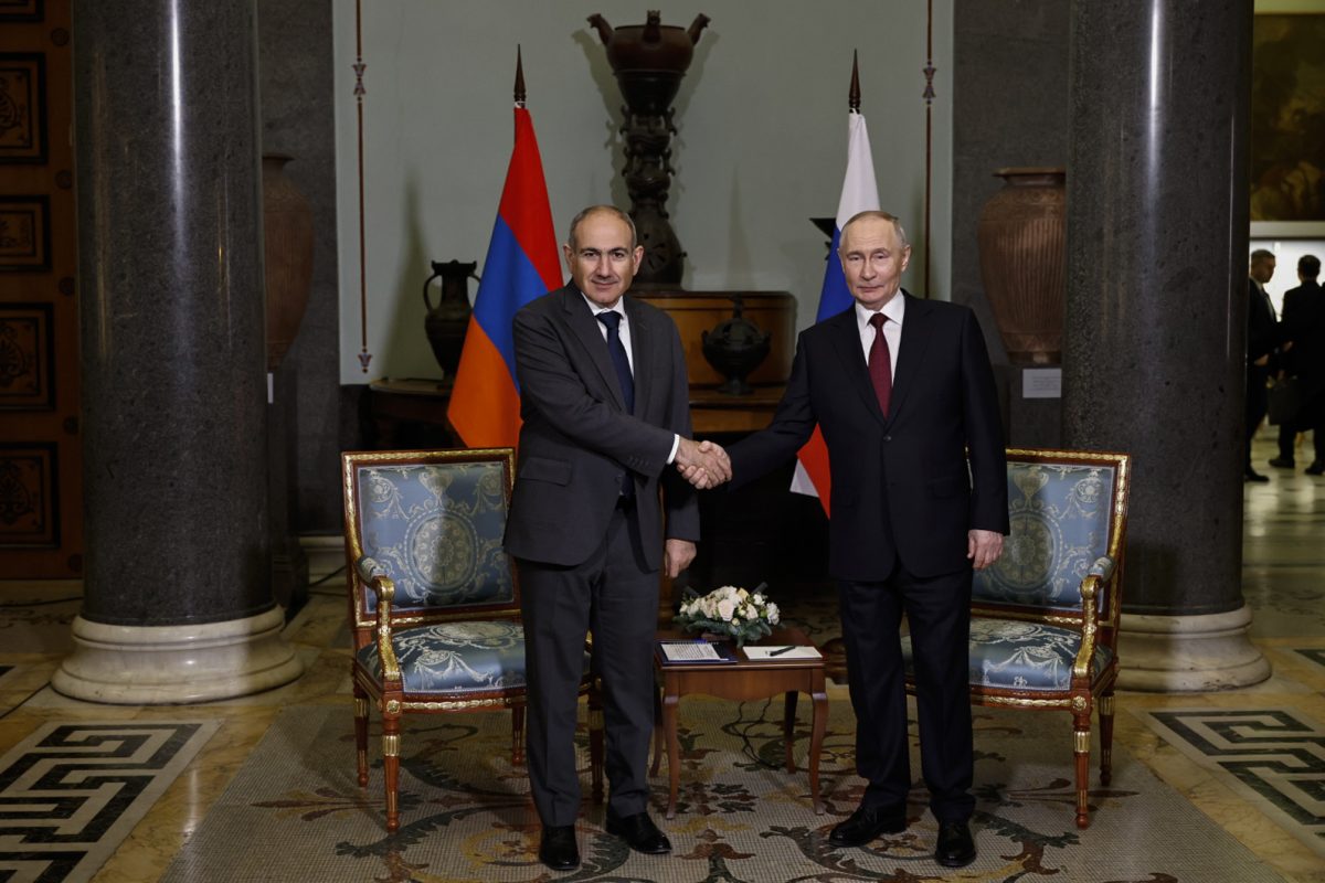 Pashinyan and Putin Discuss Bilateral Relations