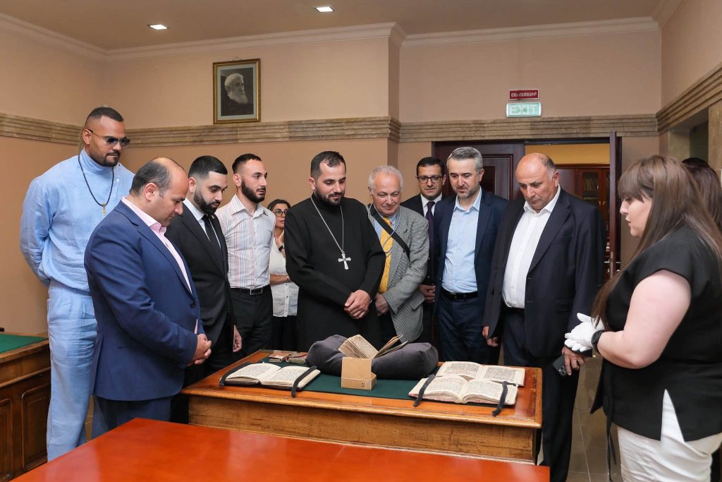 Matenadaran Receives Ancient Akkadian Tablet as Gift