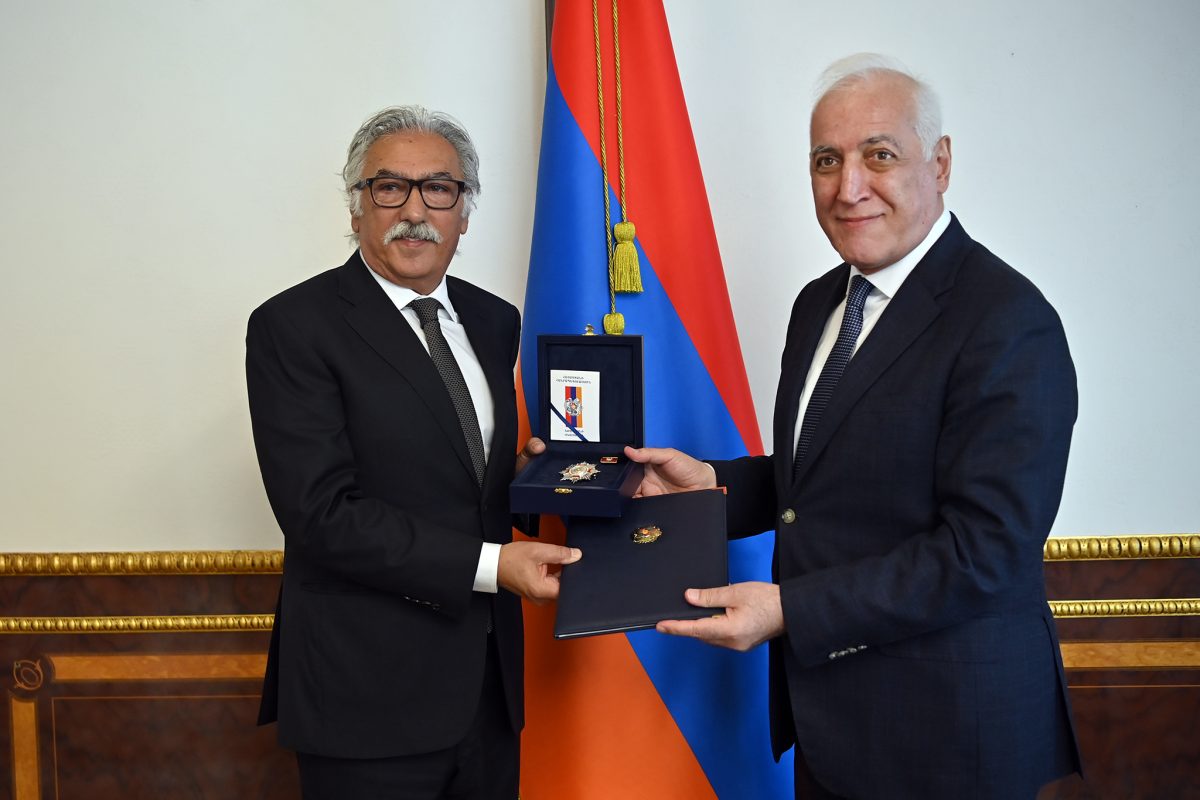 AGBU President Sam Simonian Receives High Honor from Armenia